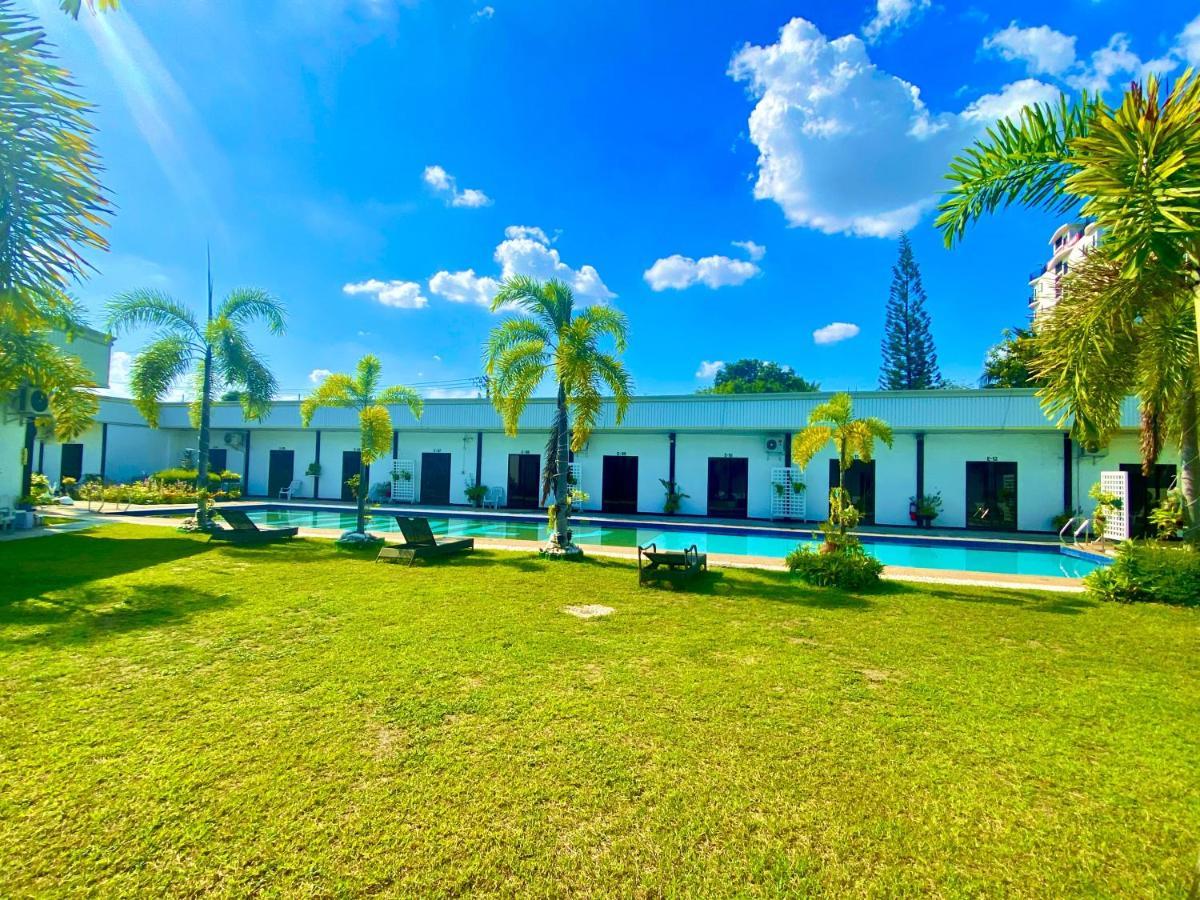 Ogh Resort Hotel อังเฮเลส ภายนอก รูปภาพ