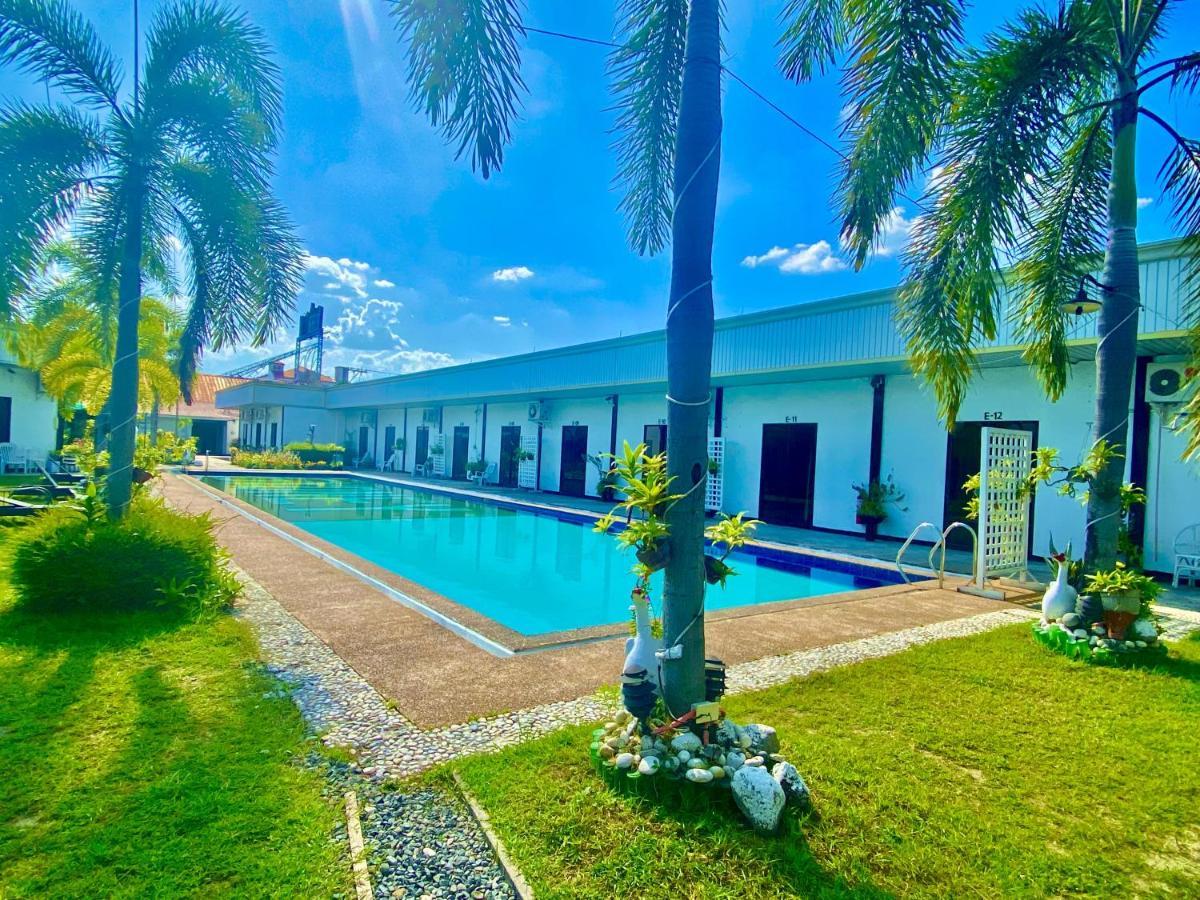 Ogh Resort Hotel อังเฮเลส ภายนอก รูปภาพ